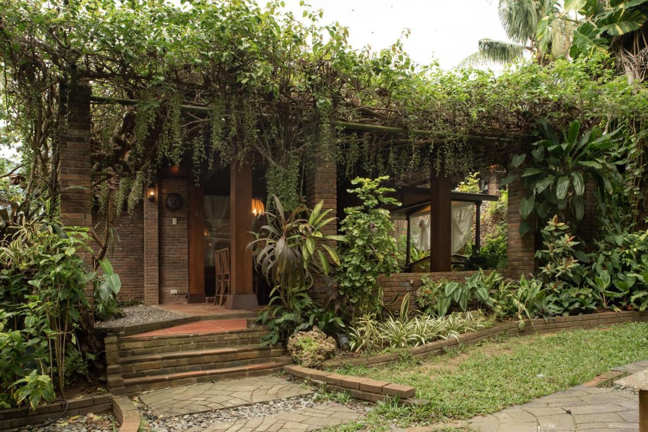 Chema'S By The Sea Hotel Samal Exterior photo