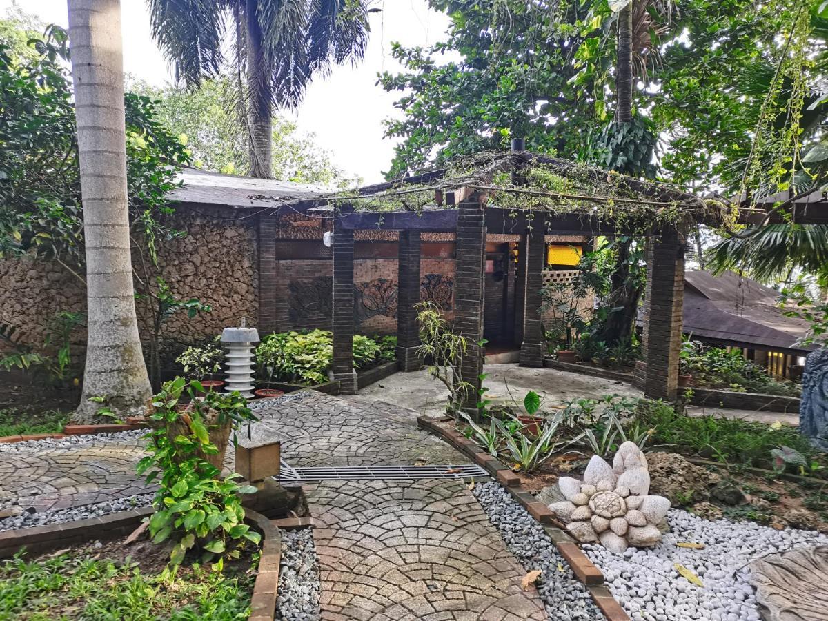 Chema'S By The Sea Hotel Samal Exterior photo